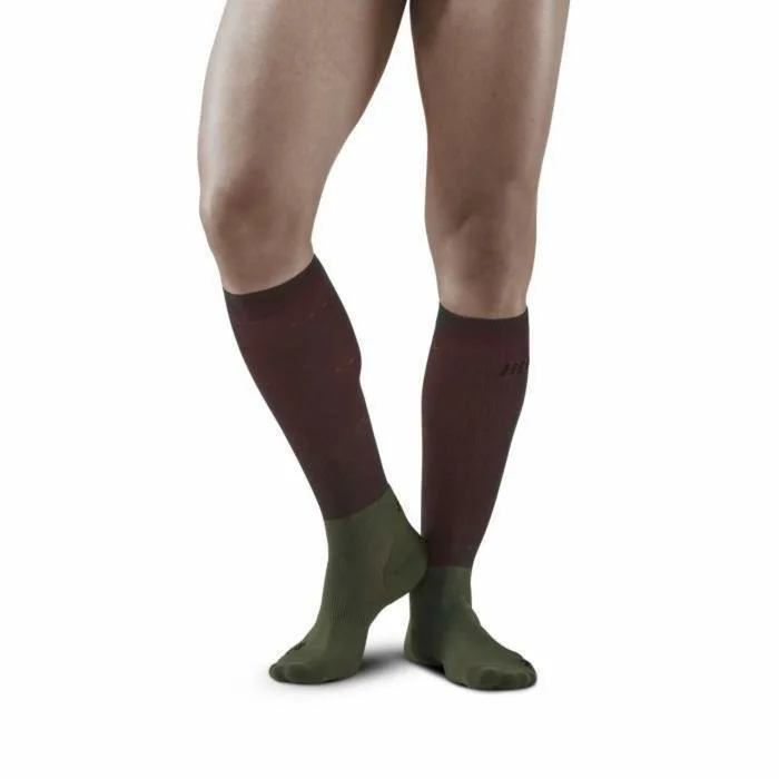 Chaussettes de compression hautes ru00e9cupu00e9ration infrarouge CEP Compression [Taille  4]